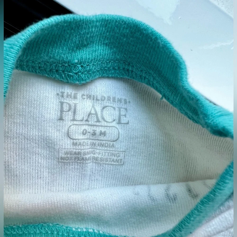 VGUC Outfits Set (0-3 Mos) - Picture 12 of 15